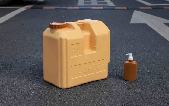 Customized Color 20 Litre Bucket With Tap For Resin Industry
